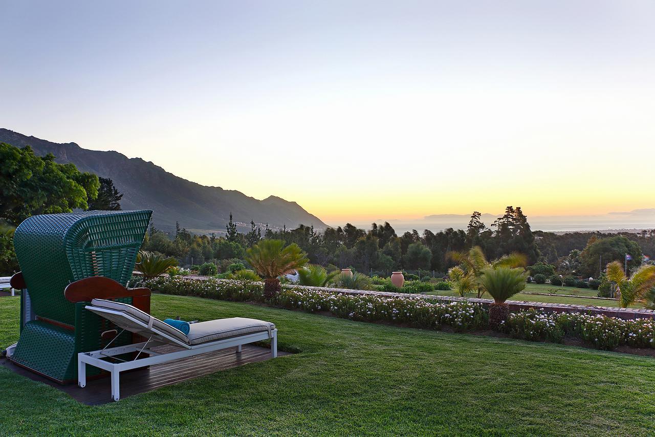 Apricot Gardens Guesthouse Gordonʼs Bay Dış mekan fotoğraf
